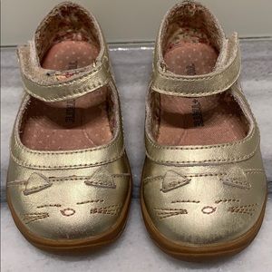 Tucker + Tate Gold Kitty Mary Janes